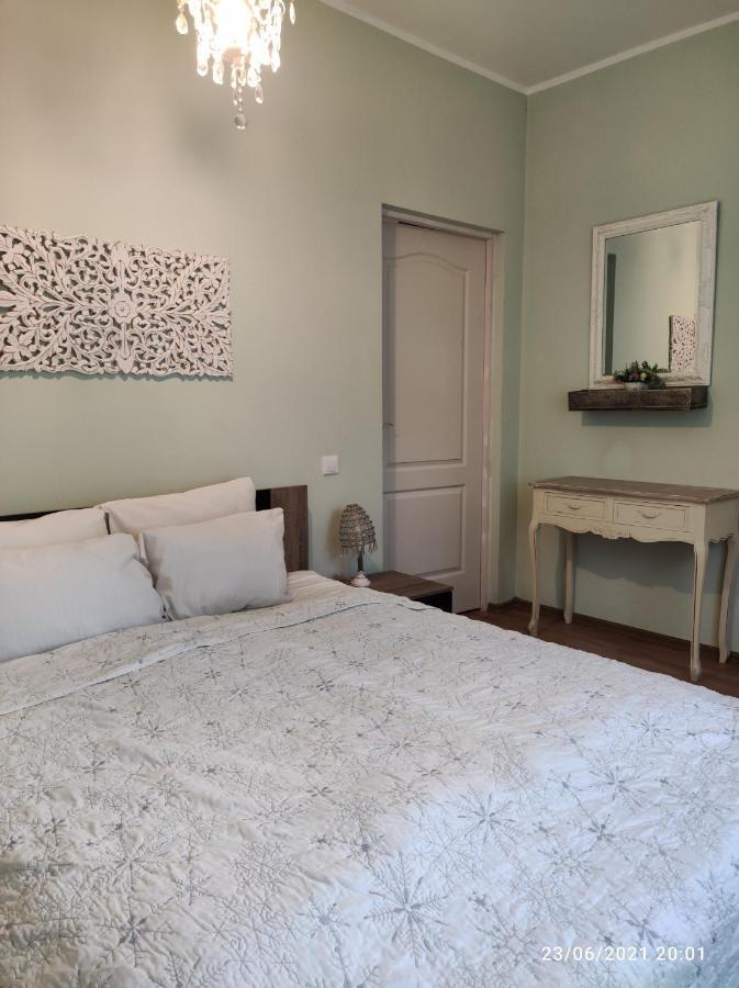 Boutigue City House With Terrace And Garden Free Parking Рига Екстериор снимка